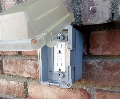 Outdoor outlet installation